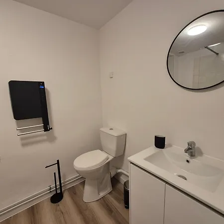 La Canopee De - 4min Gare Apartment